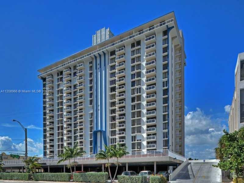 Property Photo:  1600 S Ocean Dr 9J  FL 33019 