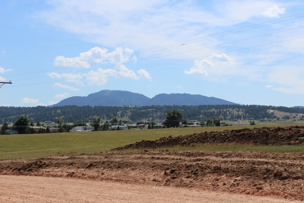 Property Photo: Unit 1A SD 57783