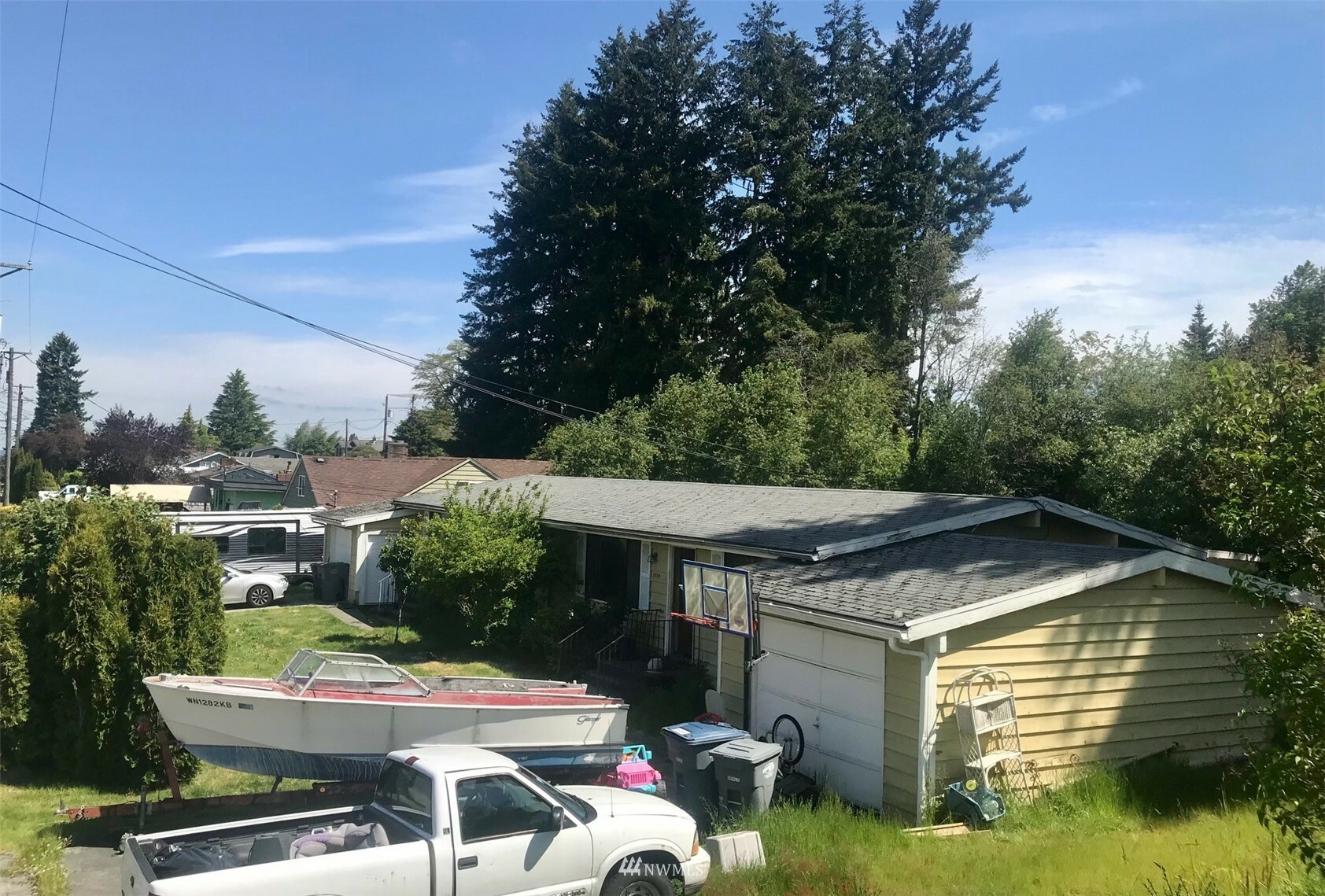 Property Photo:  3127 3129 Sunset Drive W  WA 98466 