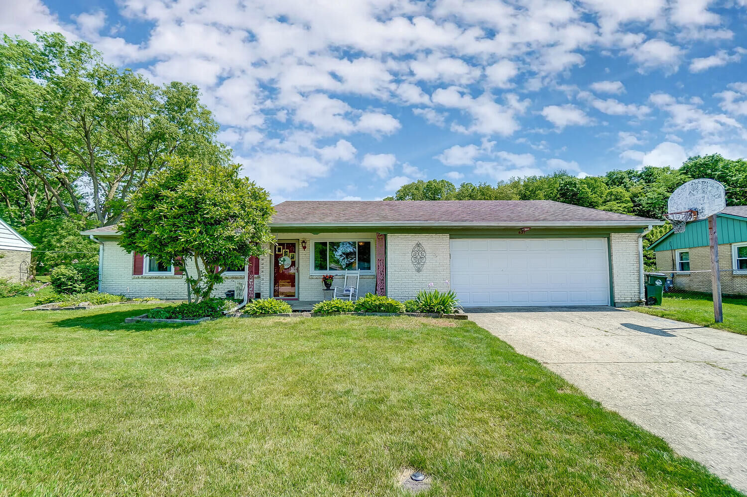 Property Photo: 637 Carriage Drive OH 45373