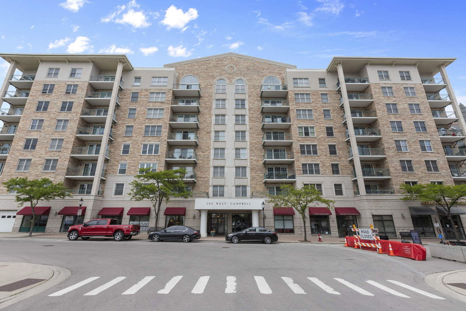 Property Photo:  200 W Campbell Street 204  IL 60005 