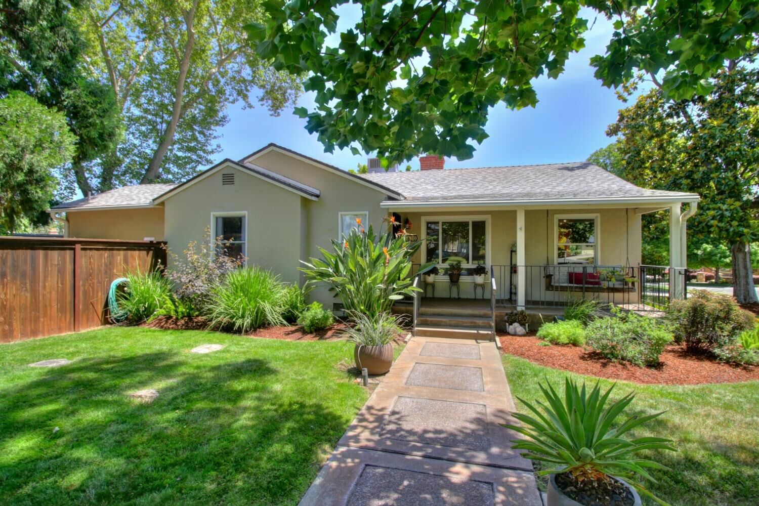 Property Photo:  1630 Los Molinos Way  CA 95864 