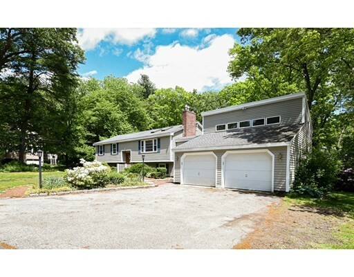 Property Photo: 160 Green Meadow Dr MA 01876