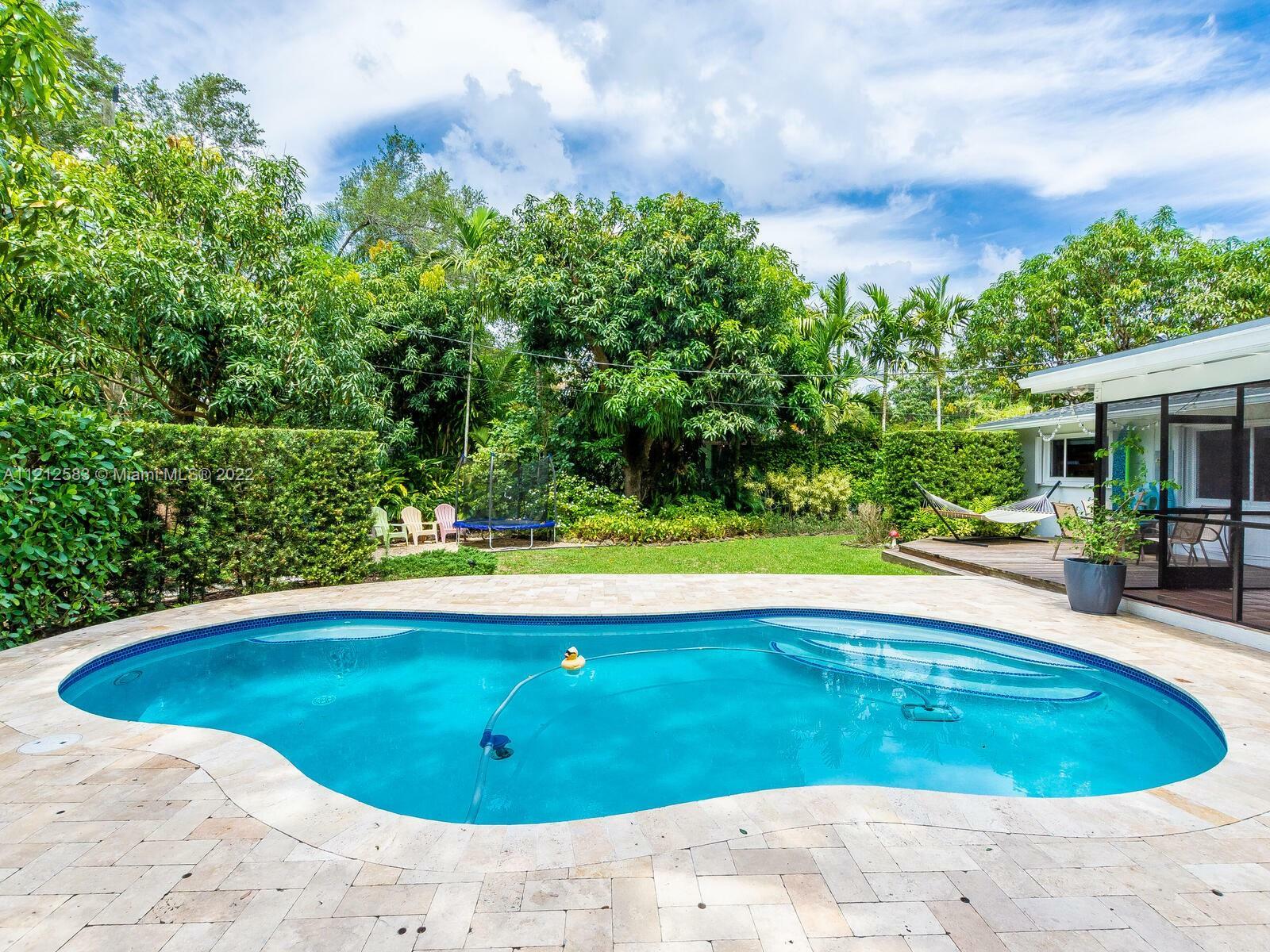 Property Photo: 6850 SW 76th Ter FL 33143