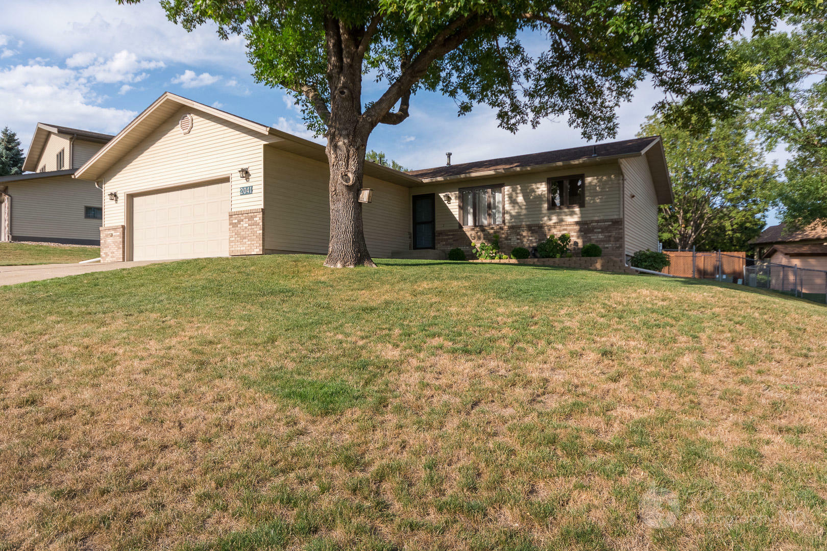 Property Photo:  2041 Grimsrud Drive  ND 58501 