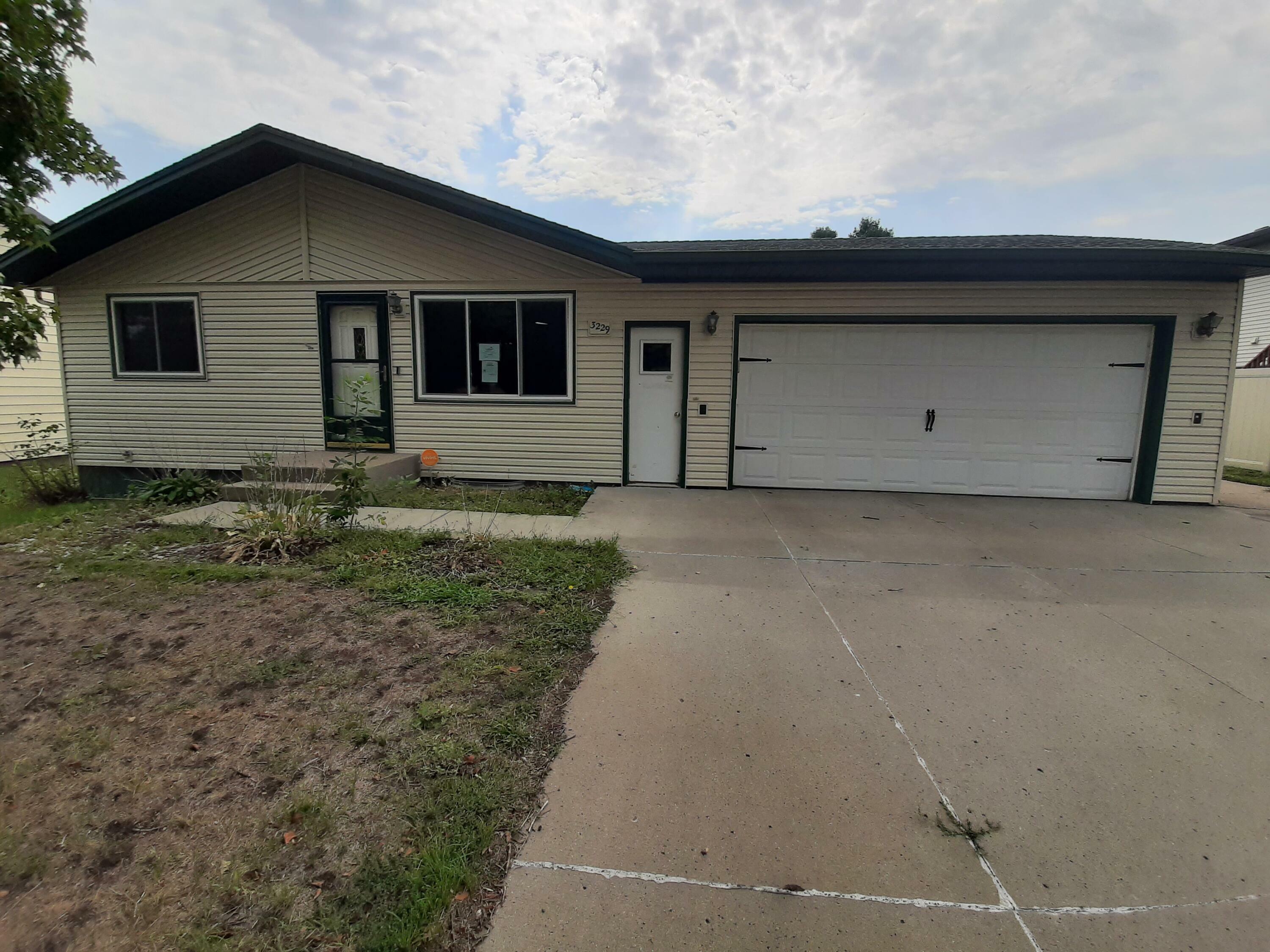 Property Photo:  3229 Begonia Avenue  ND 58501 