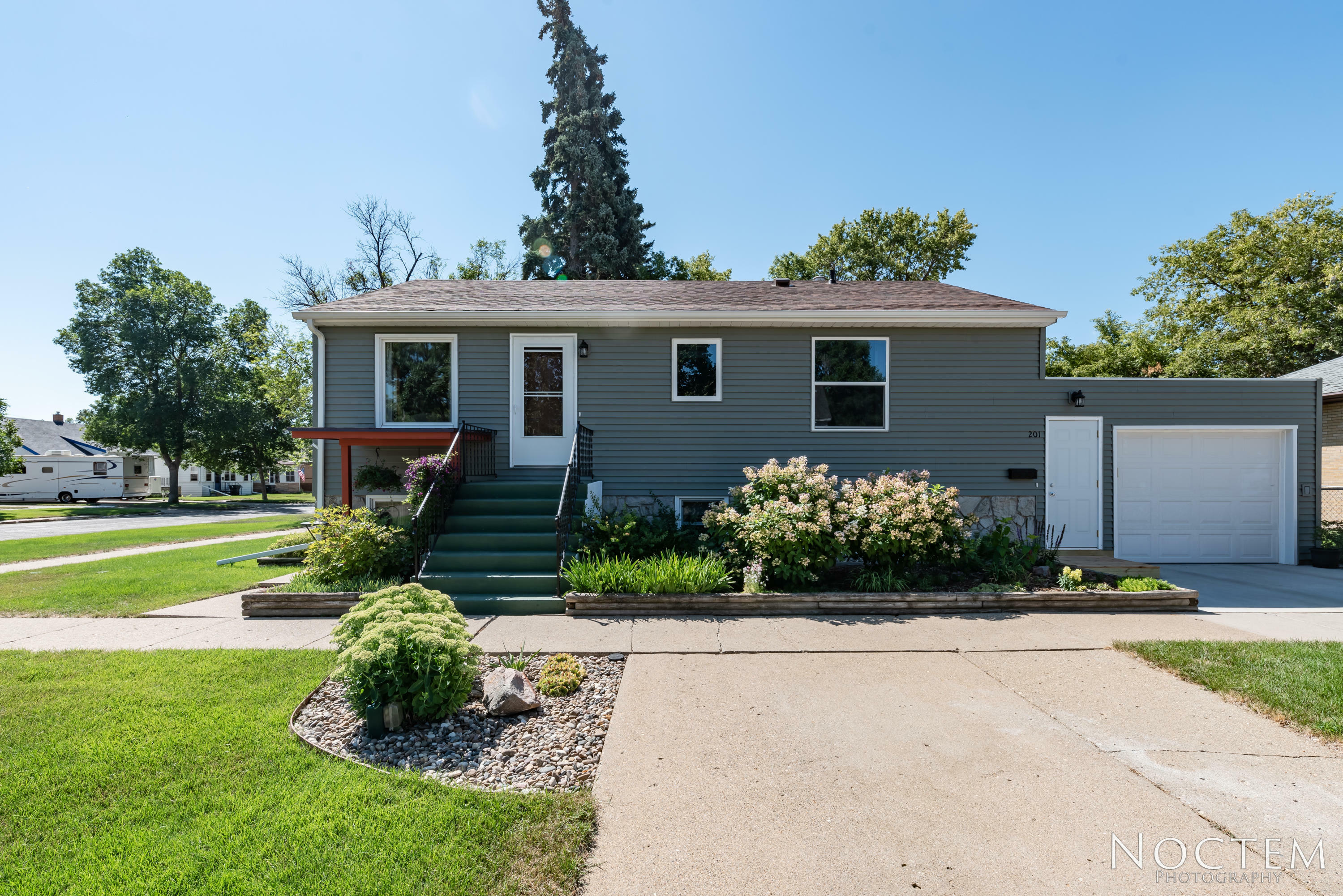 Property Photo:  201 3rd Street NW  ND 58554 