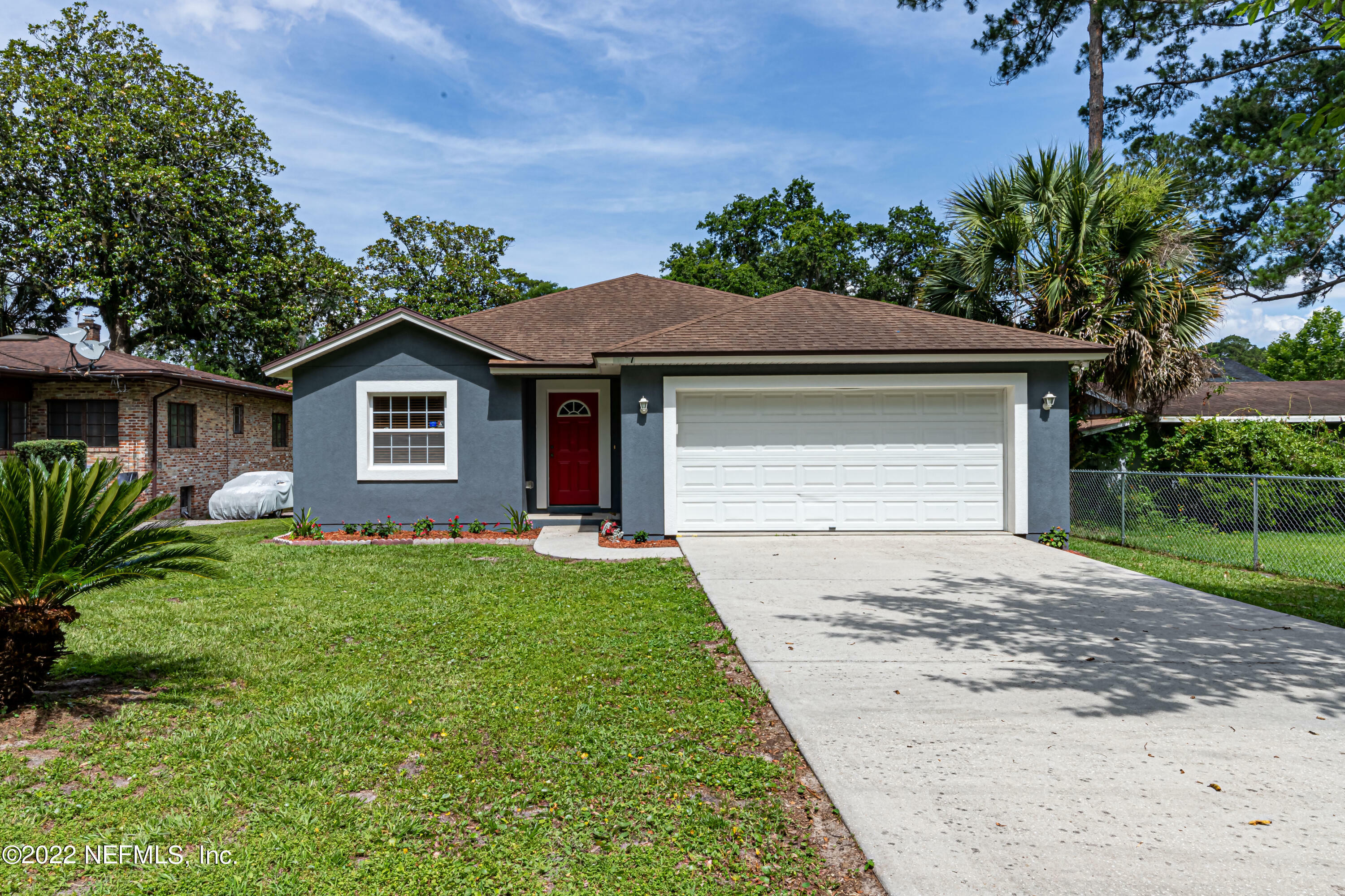 Property Photo:  5517 Hyde Park Circle  FL 32210 