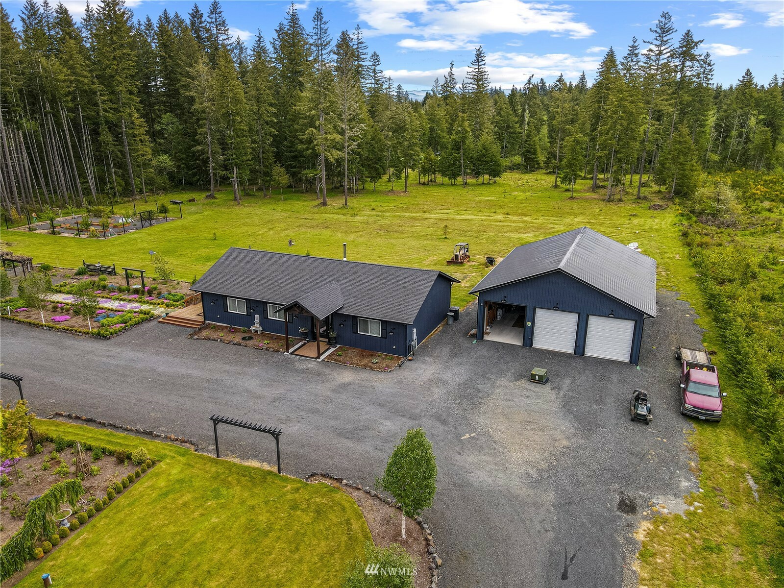 Property Photo:  810 Logan Hill Road  WA 98532 