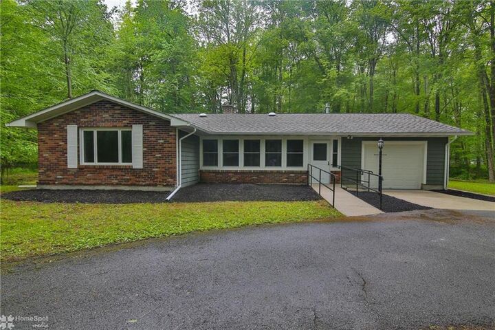 5330 Spruce Lane  Middle Smithfield Twp PA 18302 photo