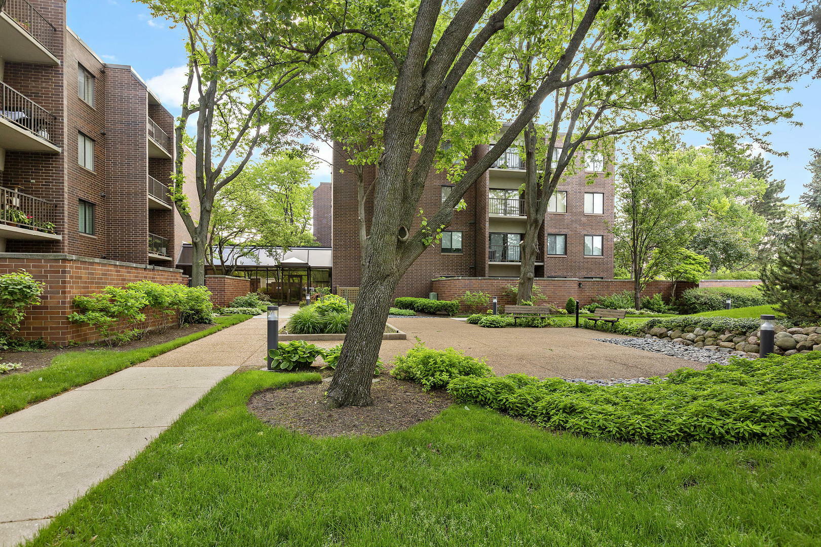 Property Photo: 2150 Bouterse Avenue 208E IL 60068
