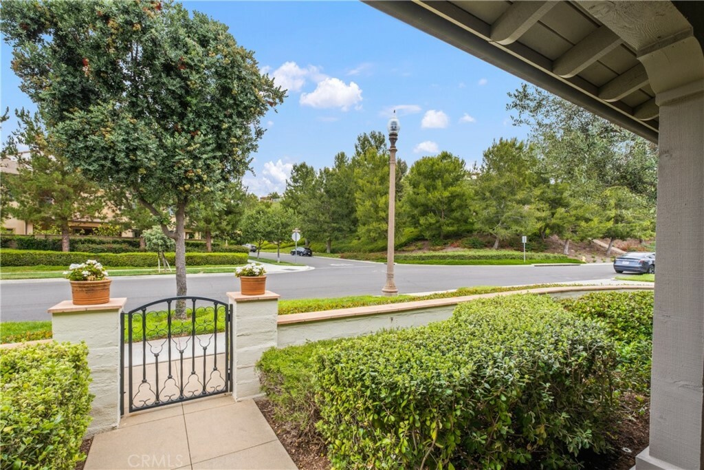 Property Photo:  36 Upperbend  CA 92618 