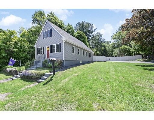 Property Photo:  48 Old Elm St  MA 01862 