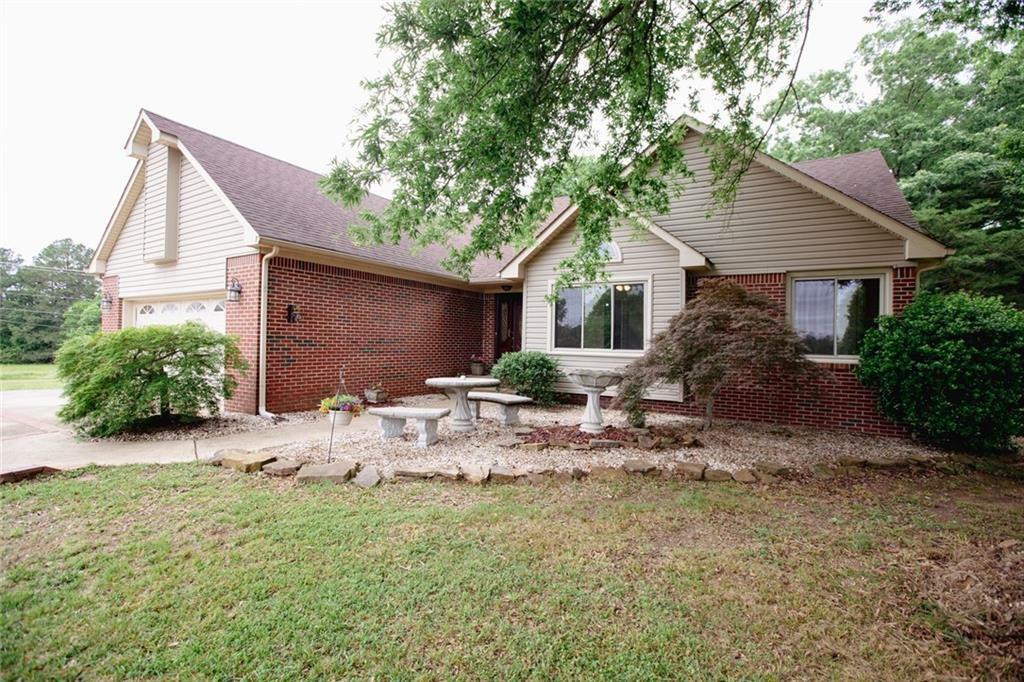 Property Photo:  1807 Timberline Dr  VA 23901 