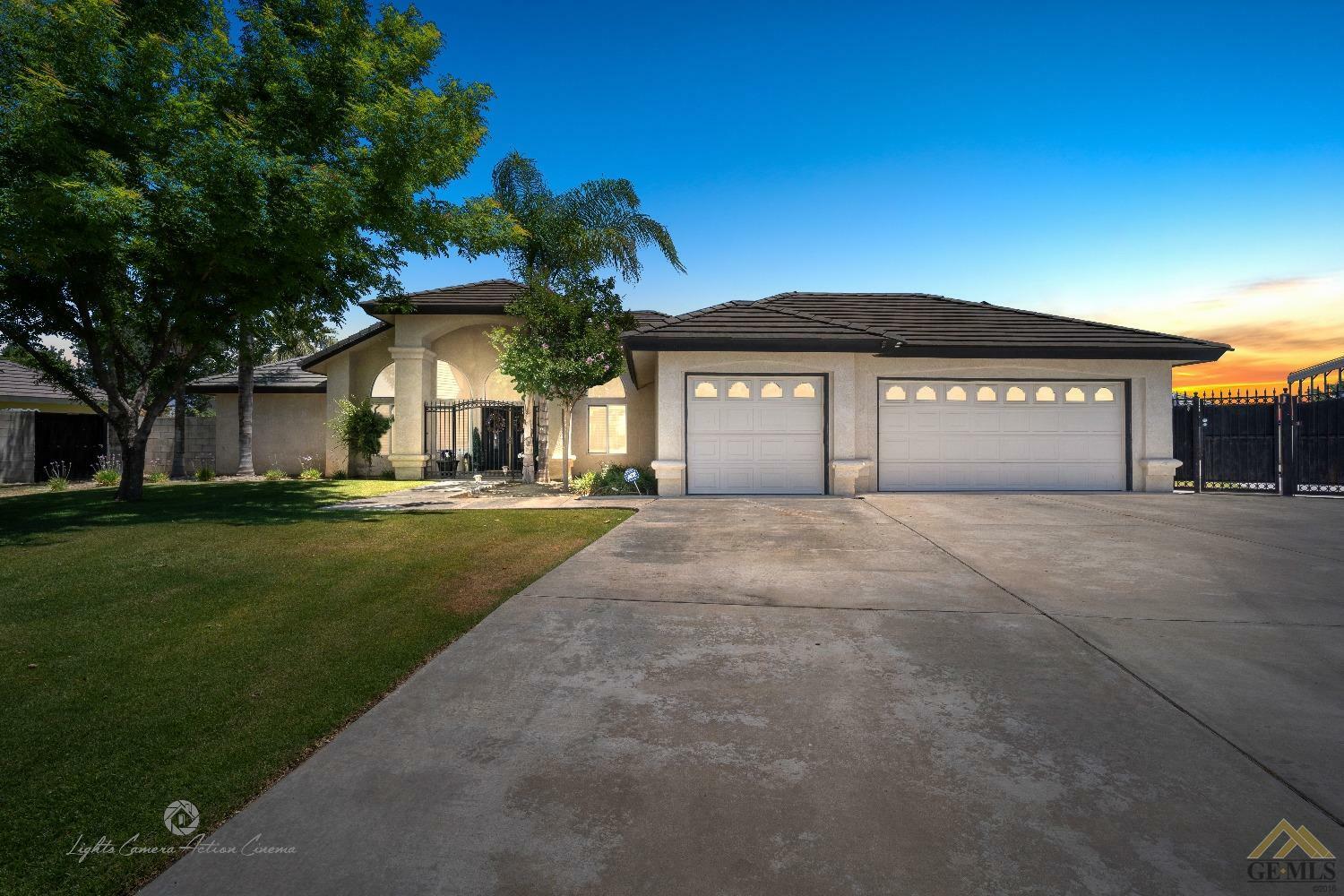 Property Photo:  14900 David Court  CA 93314 