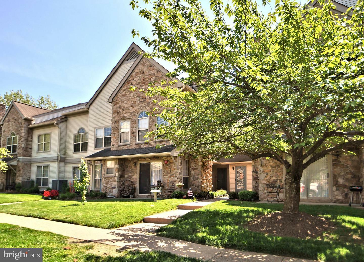 Property Photo: 207 Remington Court PA 18914