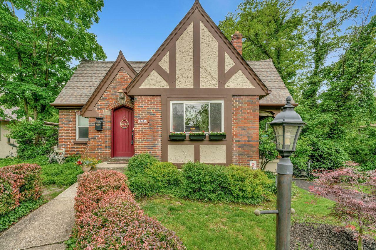 Property Photo: 3629 Woodford Ave OH 45213