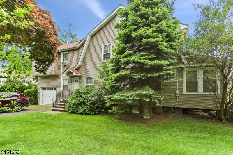 Property Photo:  632 Thomas St  NJ 07050 