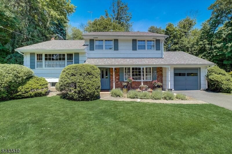 Property Photo: 95 Wyckoff Ave NJ 07463