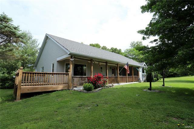 Property Photo: 321 North Chantilly Road MO 63389