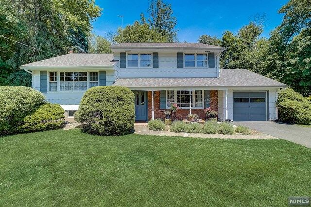 Property Photo: 95 Wyckoff Avenue NJ 07463