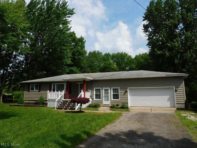 1380 Hamlin Drive  Ashtabula OH 44004 photo