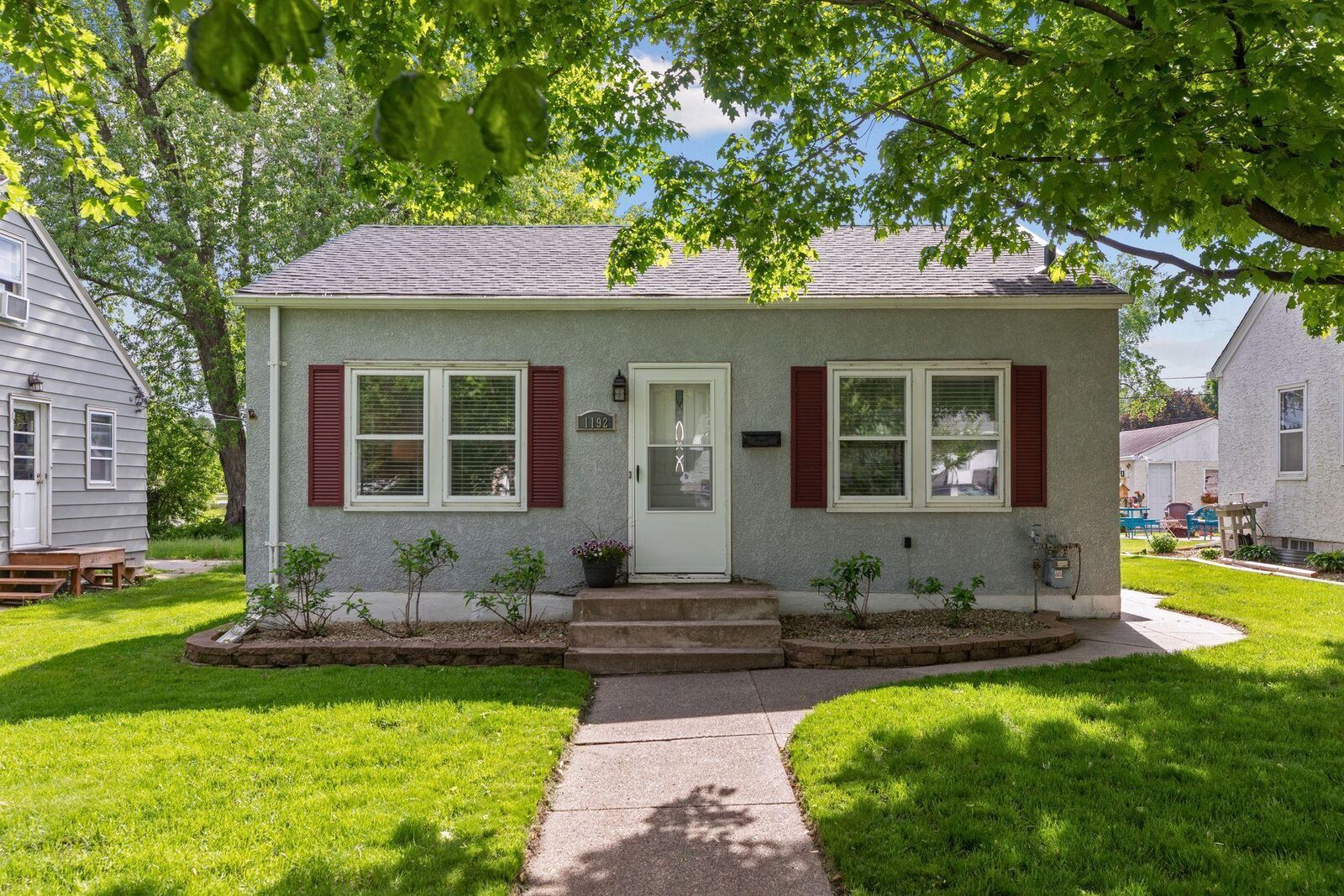 Property Photo:  1192 Smith Avenue S  MN 55118 
