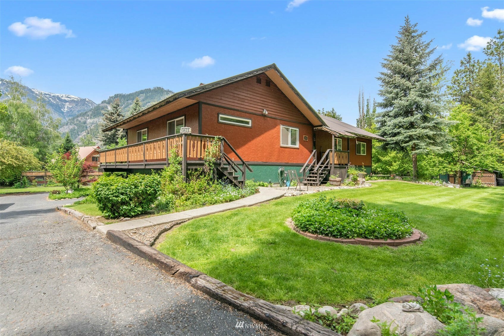 Property Photo:  9409 E Leavenworth Road  WA 98826 