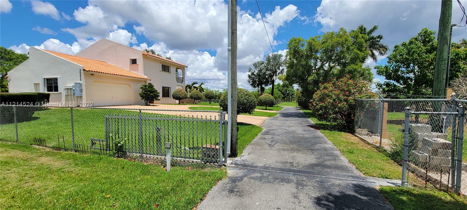 20850 SW 210th Ave  Miami FL 33187 photo