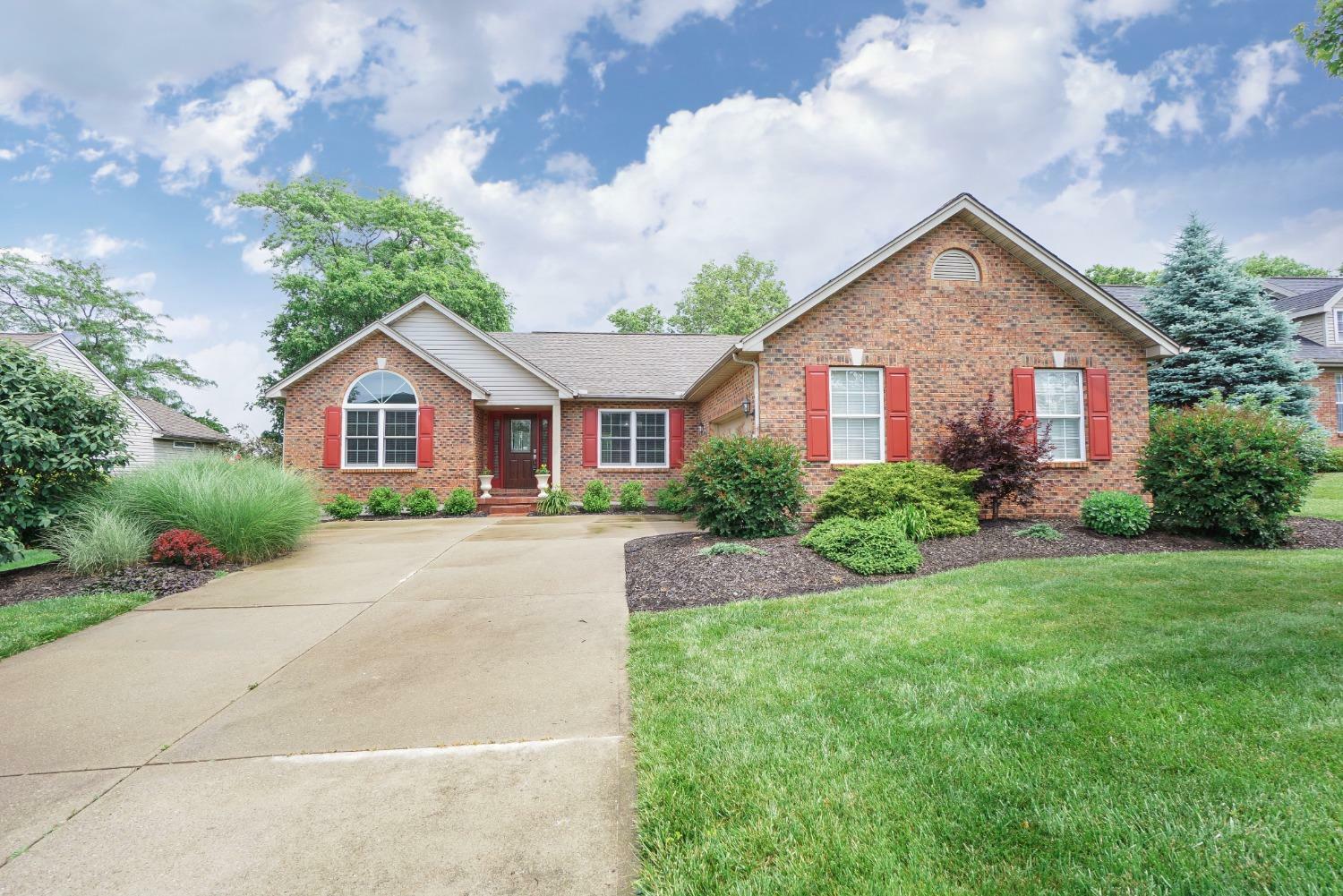 Property Photo: 4718 Long Dr OH 45011