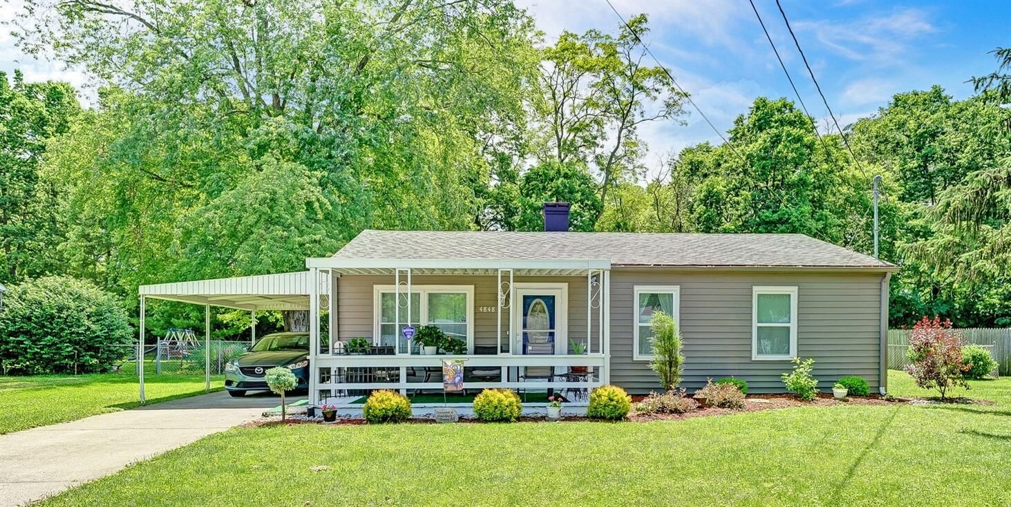 Property Photo: 4848 Castleton Dr OH 45014