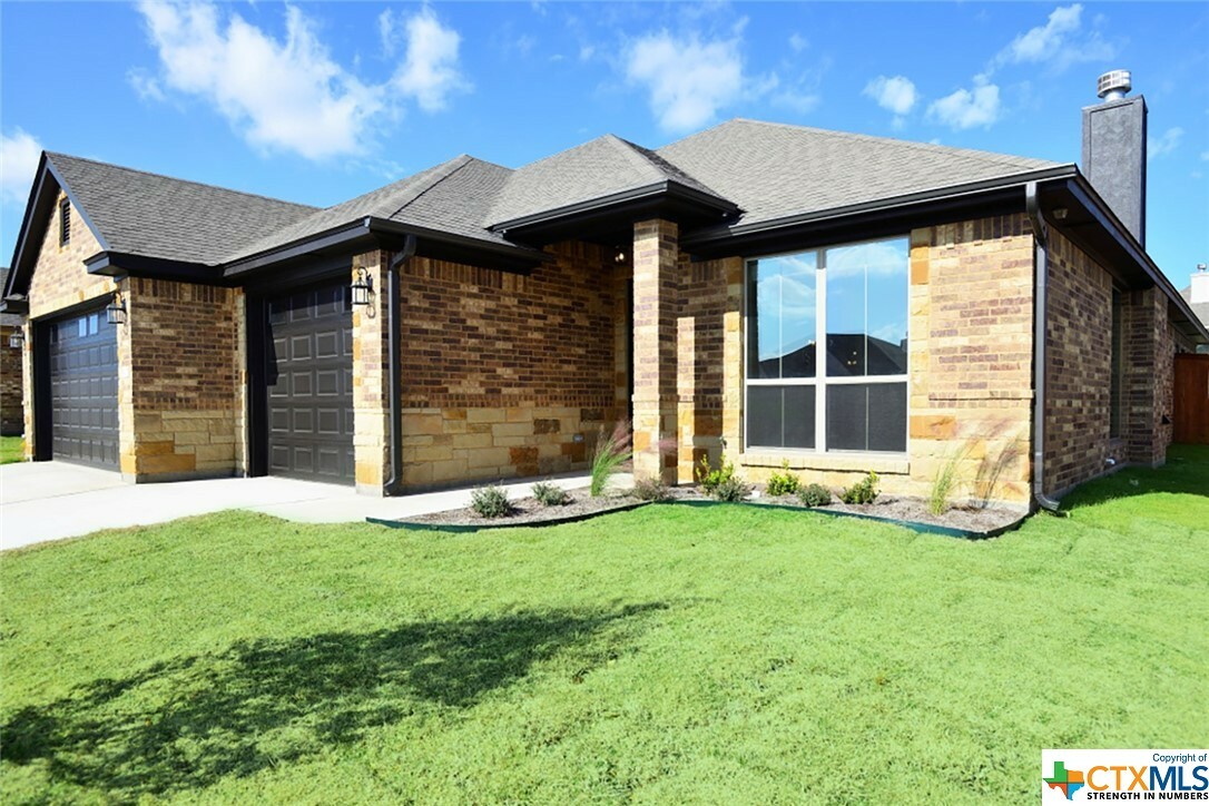 Property Photo:  1042 Winchester Drive  TX 76559 