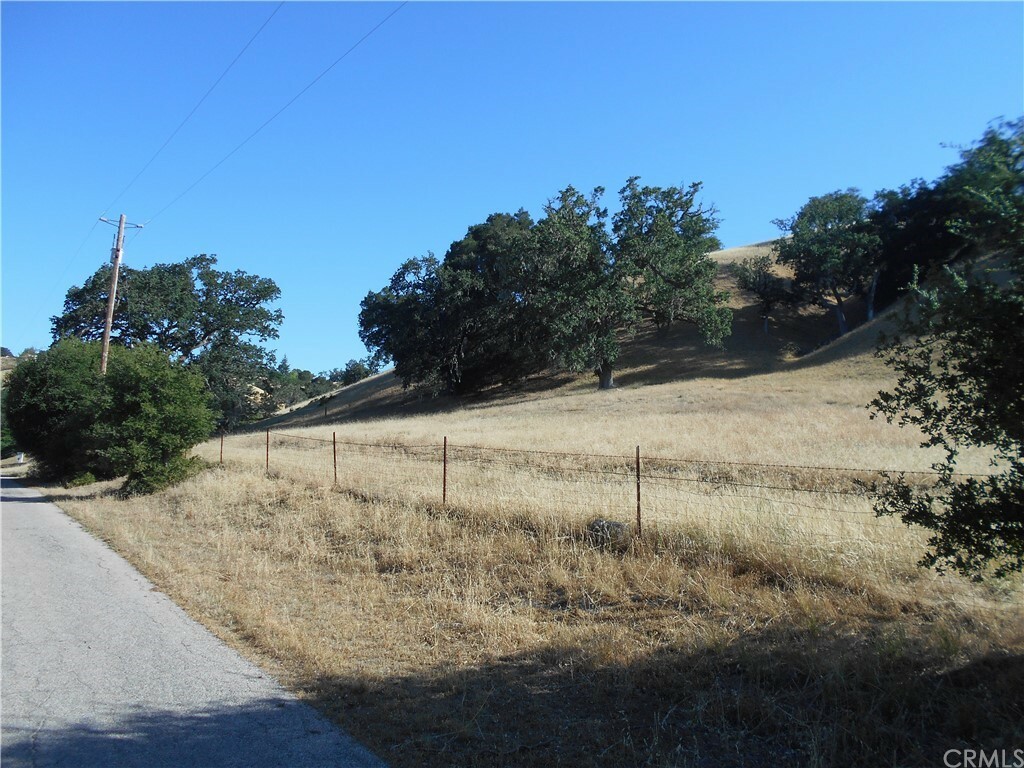 Property Photo:  6375 Llano Road  CA 93422 