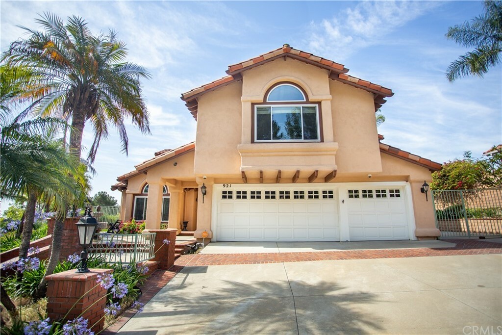 Property Photo:  921 Forbes Drive  CA 92821 