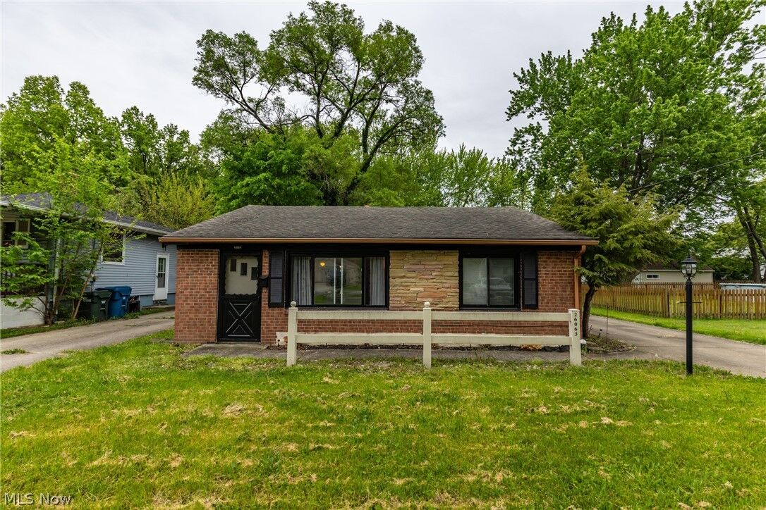 Property Photo:  26063 Myrtle Avenue  OH 44138 
