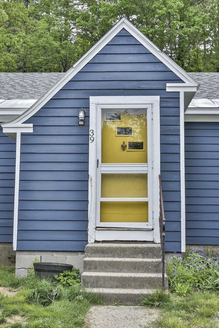 Property Photo: 39 Woodland Avenue NH 03431