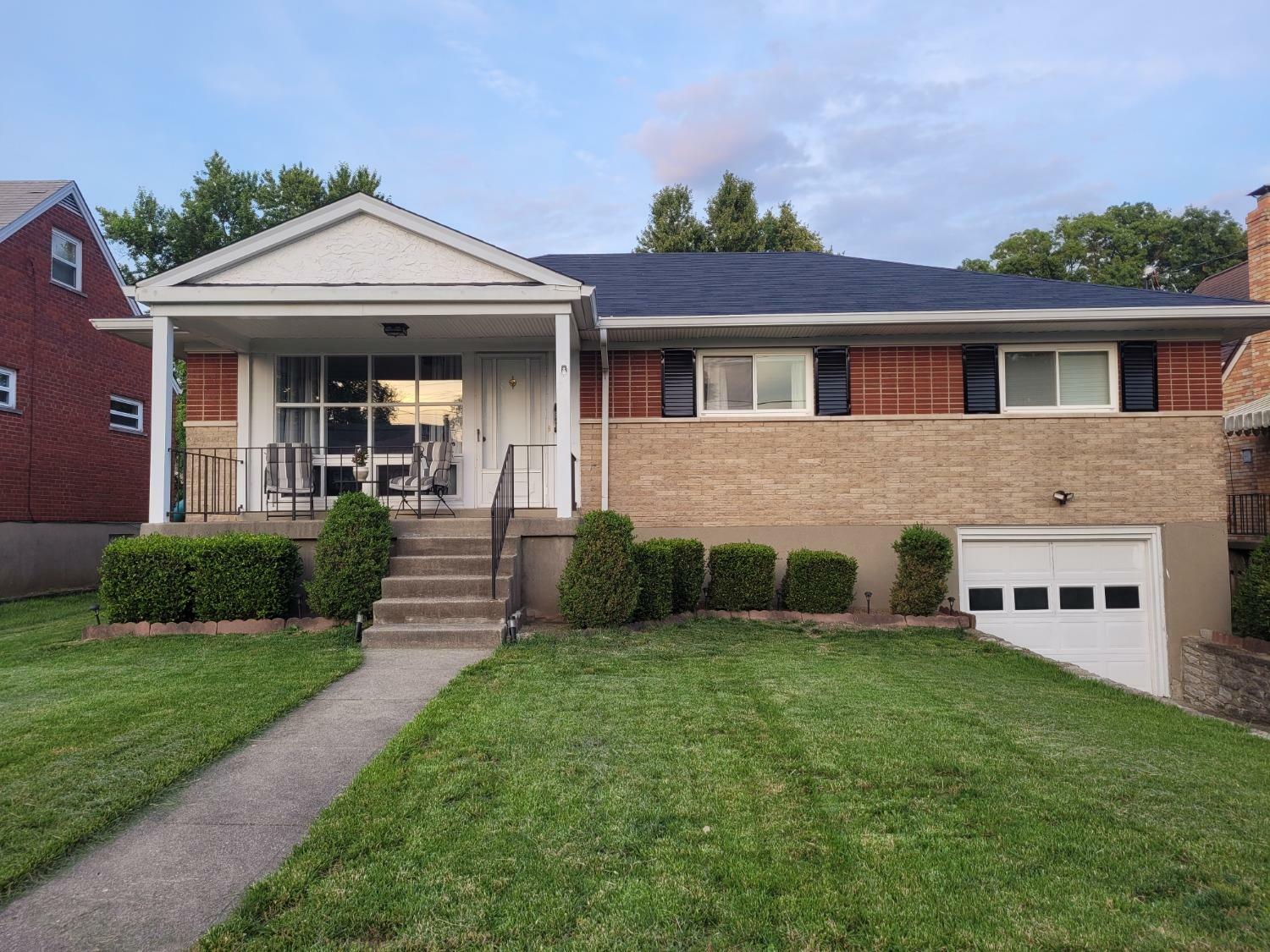 Property Photo: 3334 Cresentview Ln OH 45248