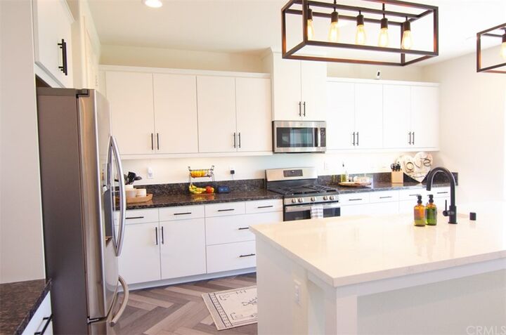 Property Photo:  28567 Foothill Way  CA 91350 