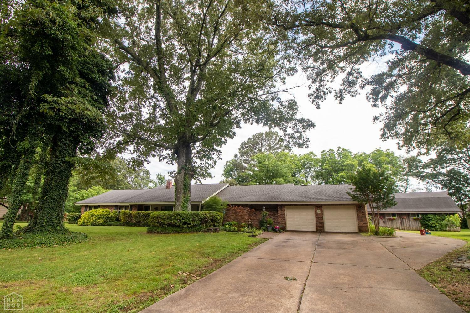Property Photo: 4121 Oakhill Lane AR 72405