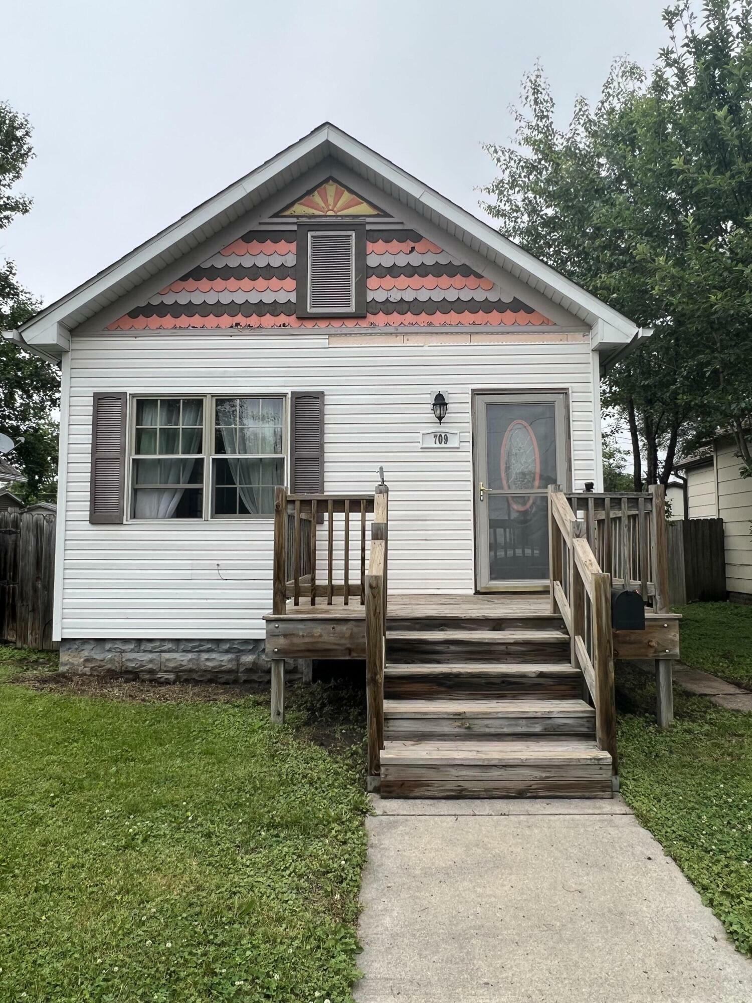 Property Photo:  709 S 24th  Street  IA 51501 