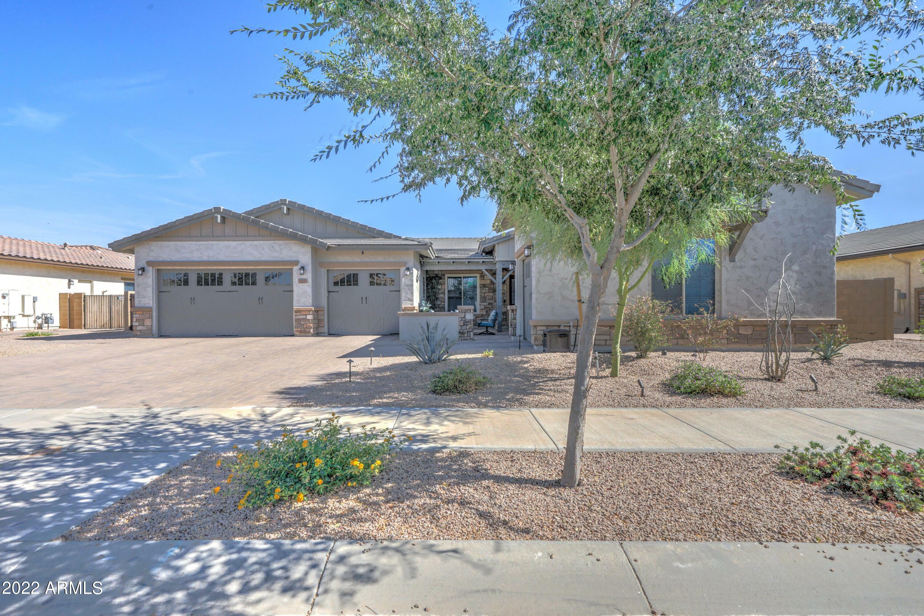 Property Photo:  20929 E Watford Drive  AZ 85142 