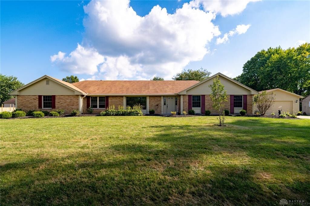 Property Photo:  10009 Mallet Drive  OH 45458