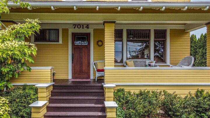 Property Photo: 7014 25th Avenue NW WA 98117