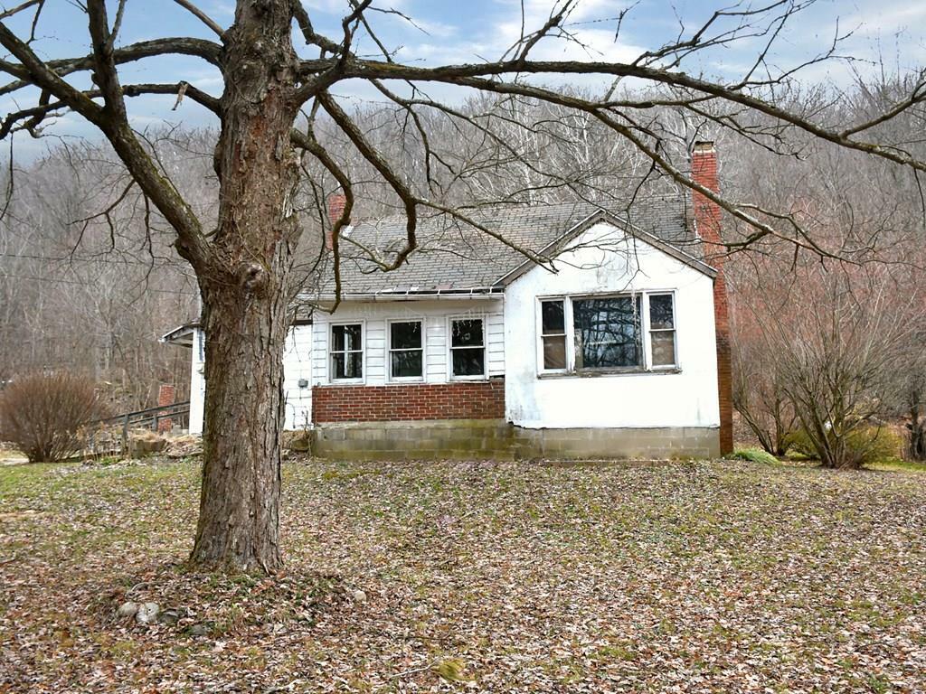 Property Photo:  17576 Rogers Ferry Road  PA 16335 