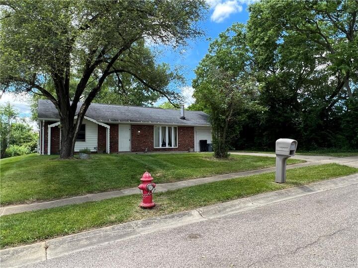 404 Carolyn Drive  Farmersville OH 45325 photo