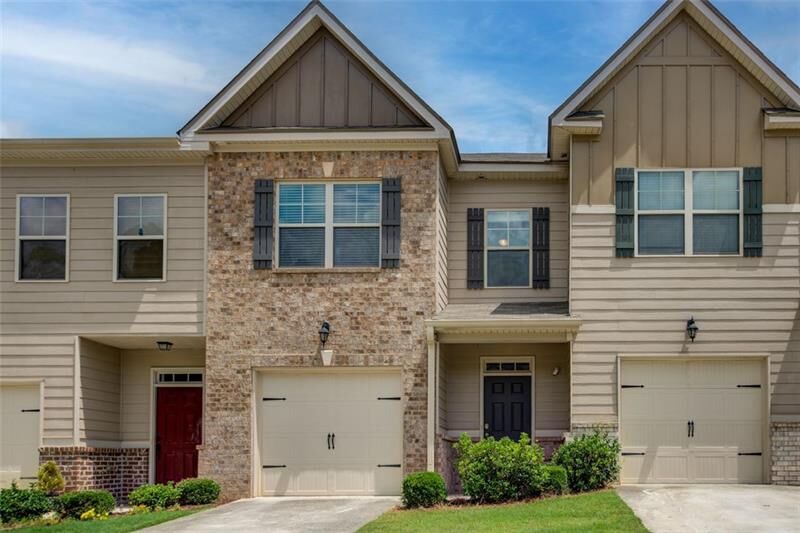 Property Photo:  2318 Capella Circle SW  GA 30331 