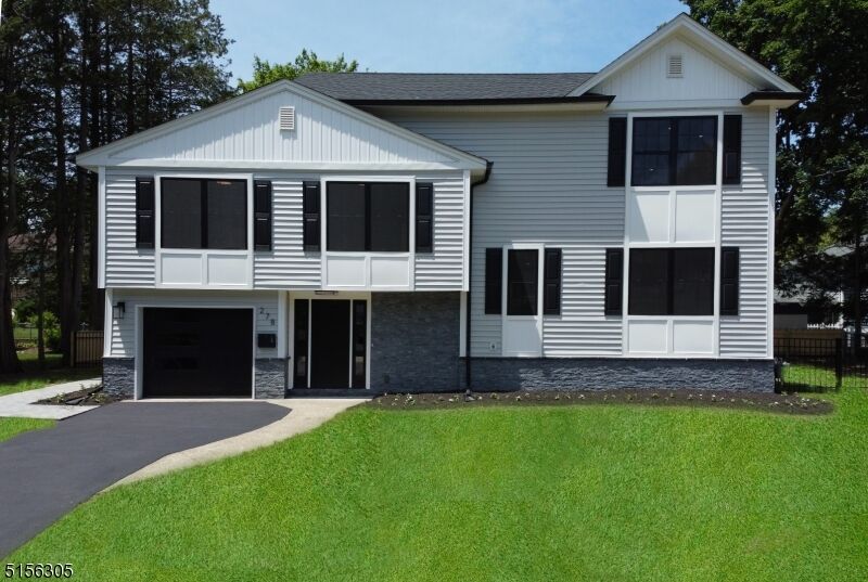 Property Photo:  278 Jeffer St  NJ 07450 