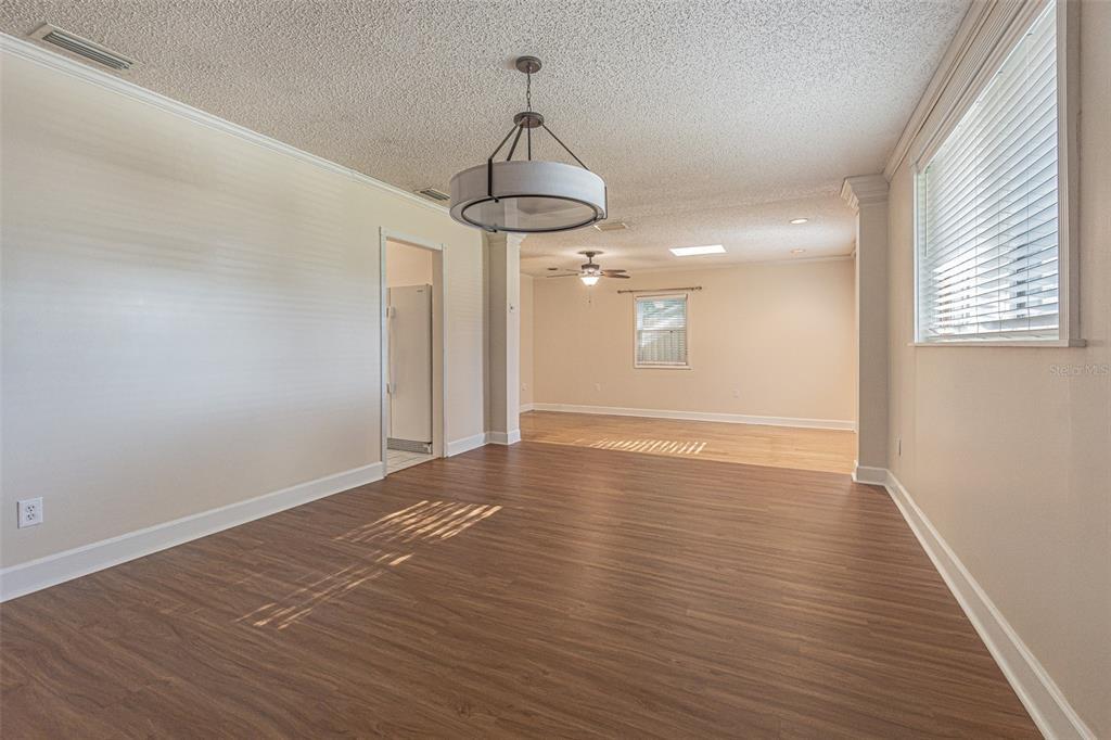 Property Photo: 14810 N Boulevard FL 33613