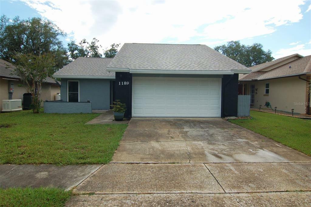 Property Photo: 1189 La Mesa Avenue FL 32708
