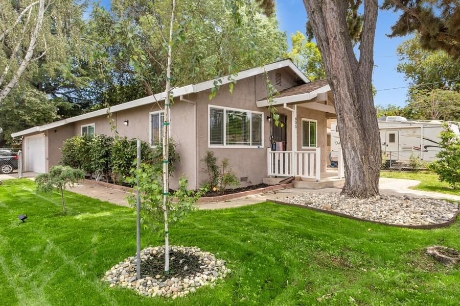 Property Photo:  805 Poplar Avenue  CA 95691 